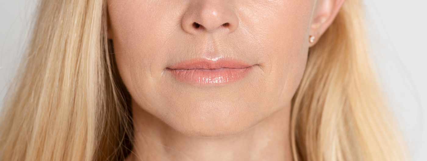 Perimenopausa e pele: por que surgem manchas, oleosidade e ressecamento juntos?