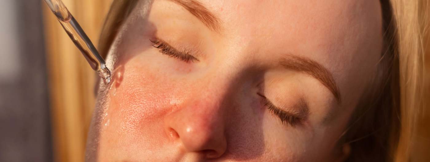 Vitamina C pura ou derivada: qual faz mais sentido para pele sensível?