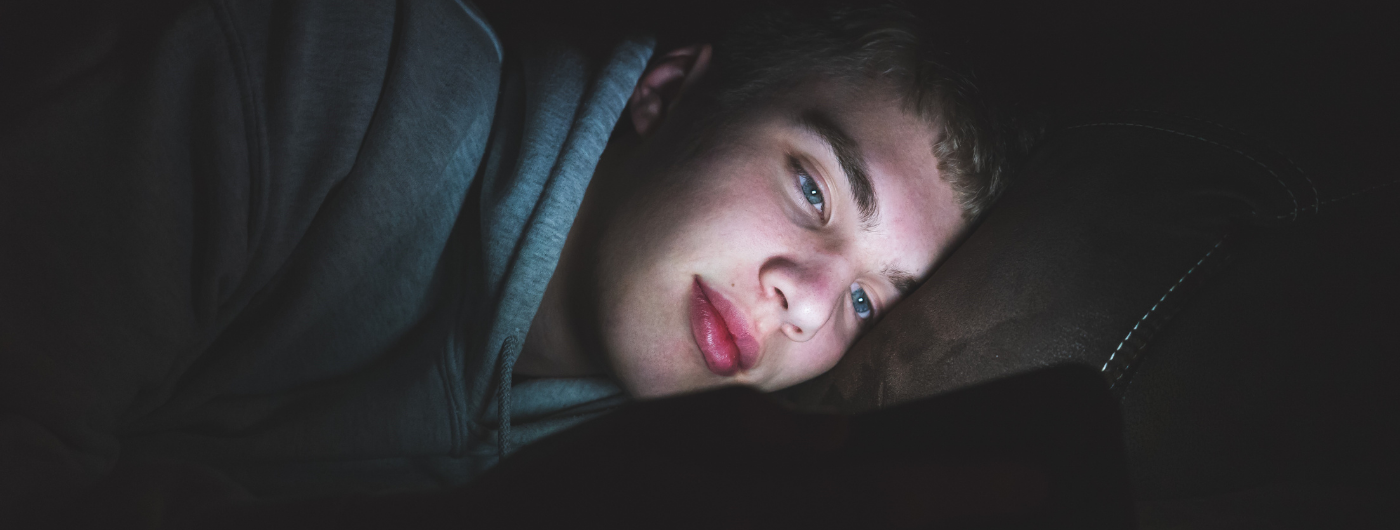 Luz visível e luz azul: o que são e como se proteger?