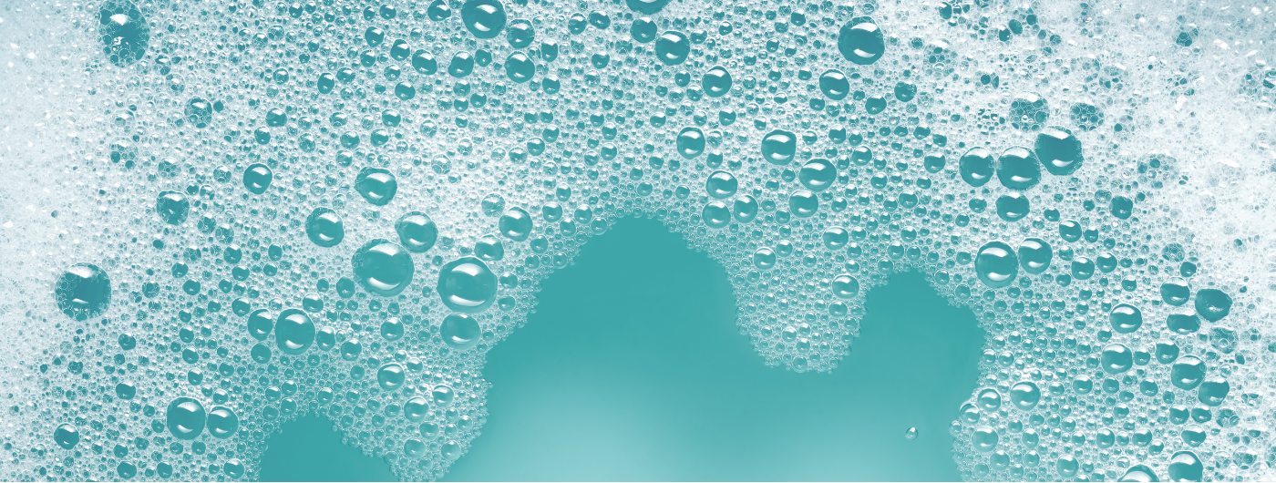 Sabonete em barra ou líquido para o rosto? Qual o melhor para pele com acne?